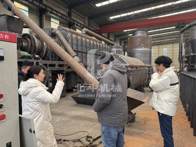 玻利维亚客户考察好色先生APP下载机械好色先生下载安装并探索环保机遇